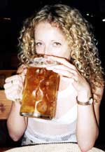 Lisa like her beer