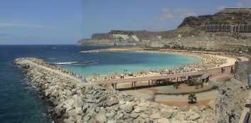 Amadores beach looking west